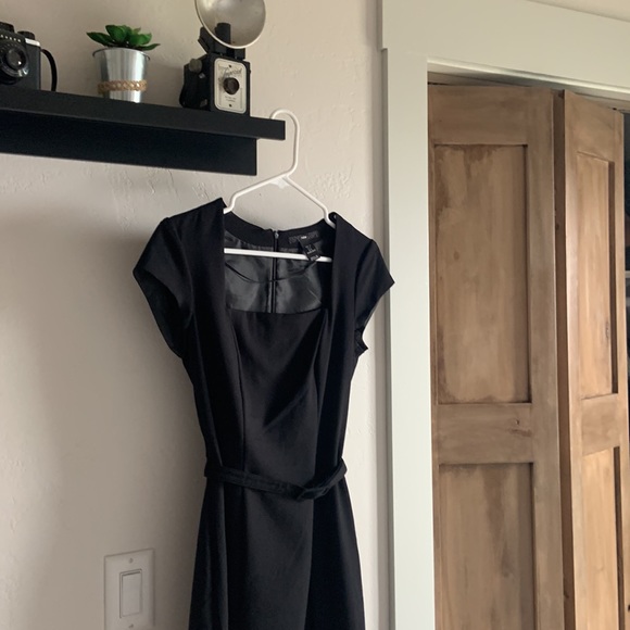 H &M black belted dress - Picture 5 of 12